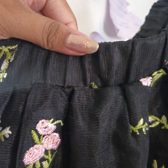 Floral Black Skirt - Picture 4 of 6